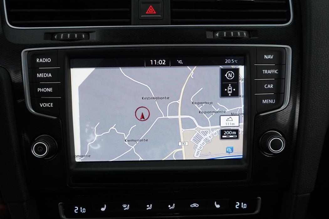 VOLKSWAGEN Golf 2016