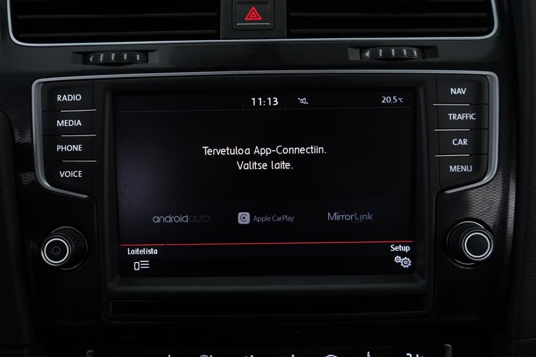 VOLKSWAGEN Golf 2016