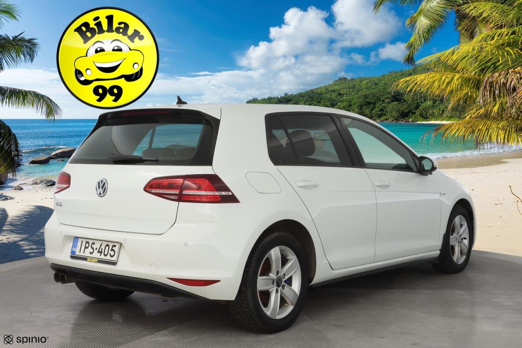 VOLKSWAGEN Golf 2016