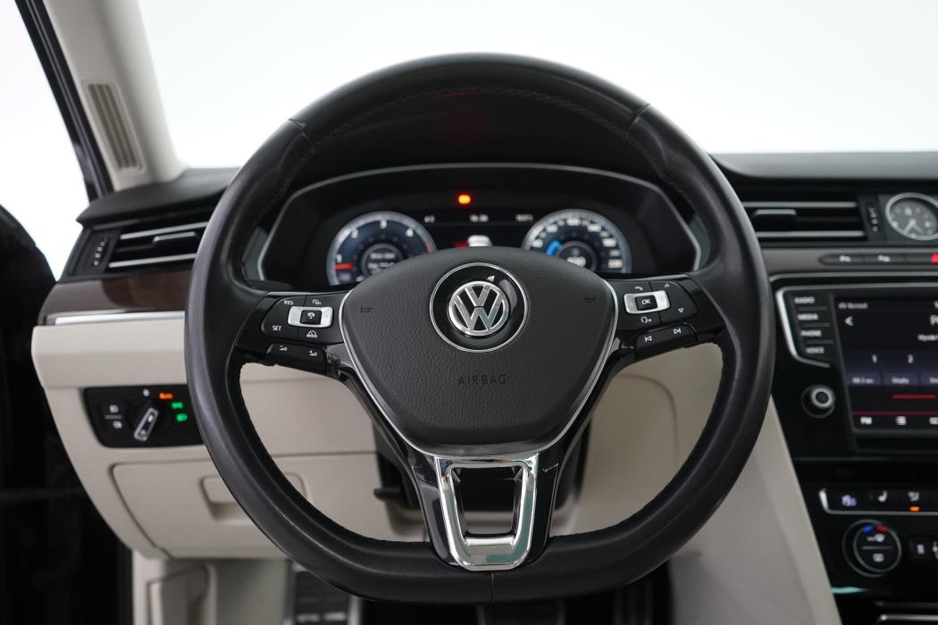 VOLKSWAGEN Passat 2015