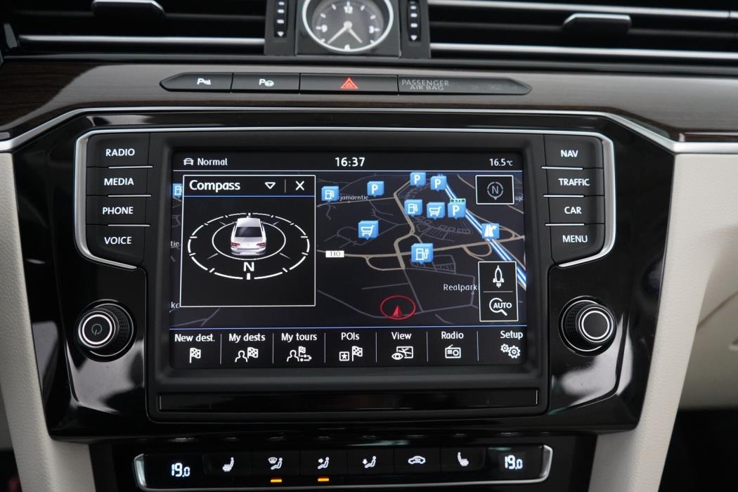 VOLKSWAGEN Passat 2015