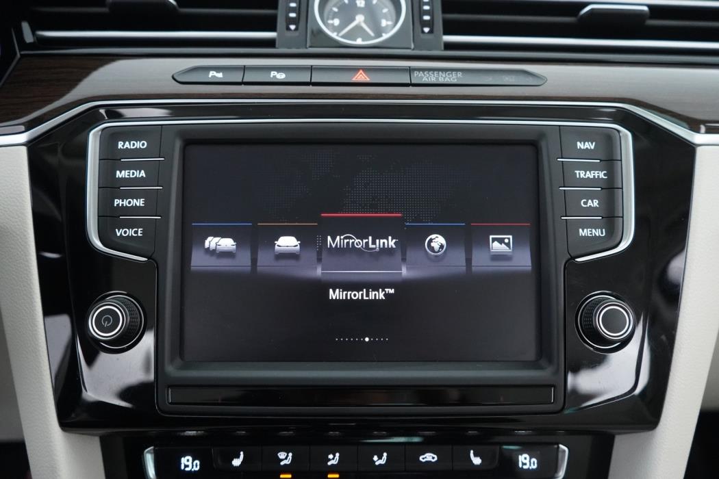 VOLKSWAGEN Passat 2015