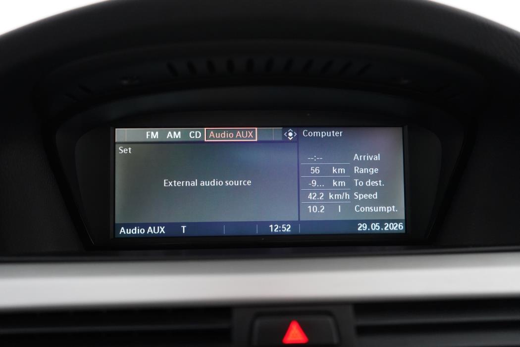 BMW 330 2006