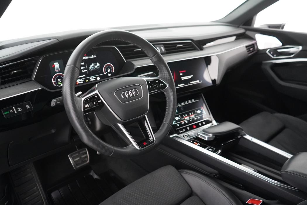 AUDI Q8 E-TRON 2024