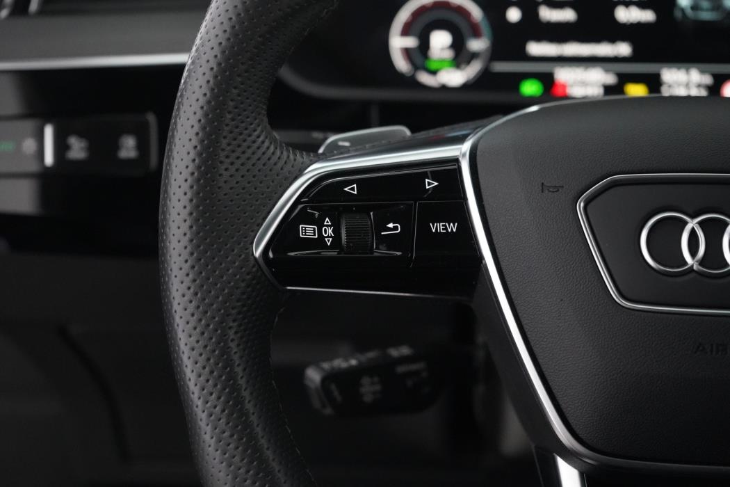 AUDI Q8 E-TRON 2024