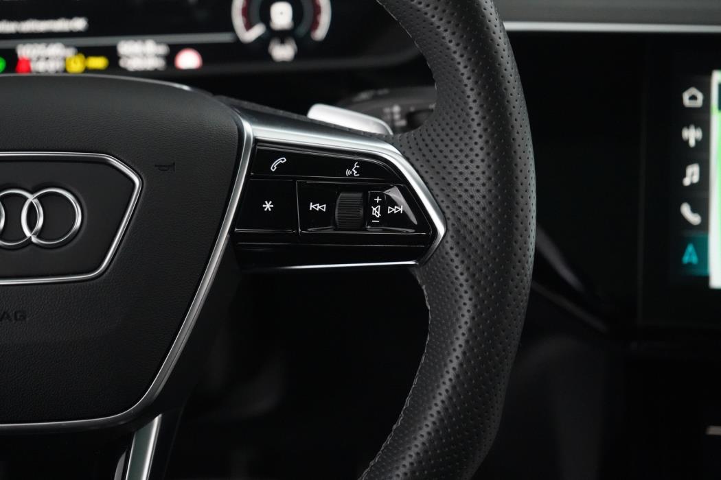 AUDI Q8 E-TRON 2024