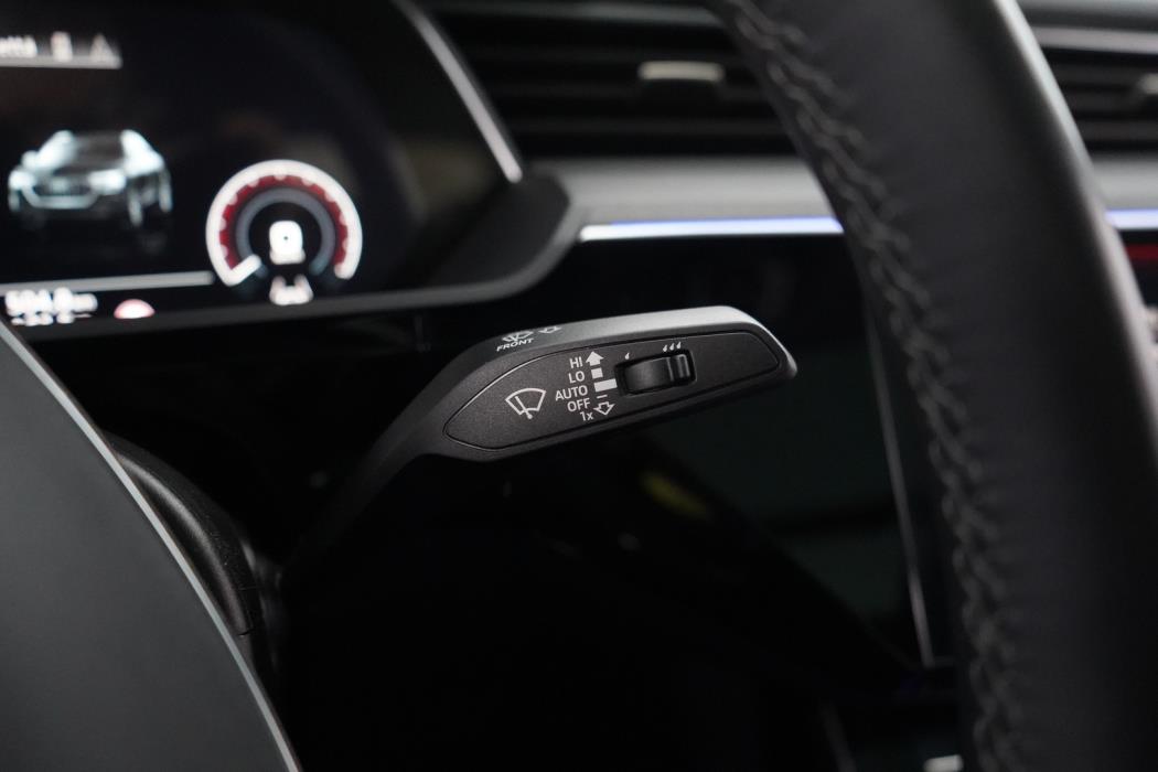 AUDI Q8 E-TRON 2024