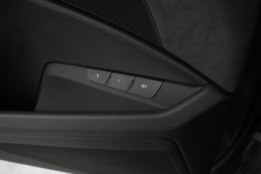 AUDI Q8 E-TRON 2024