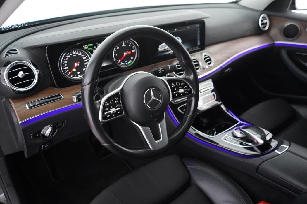 MERCEDES-BENZ E 2020