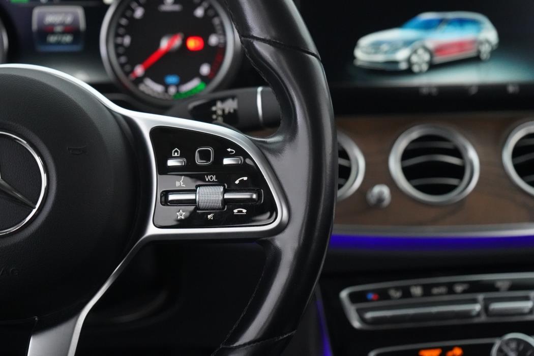MERCEDES-BENZ E 2020
