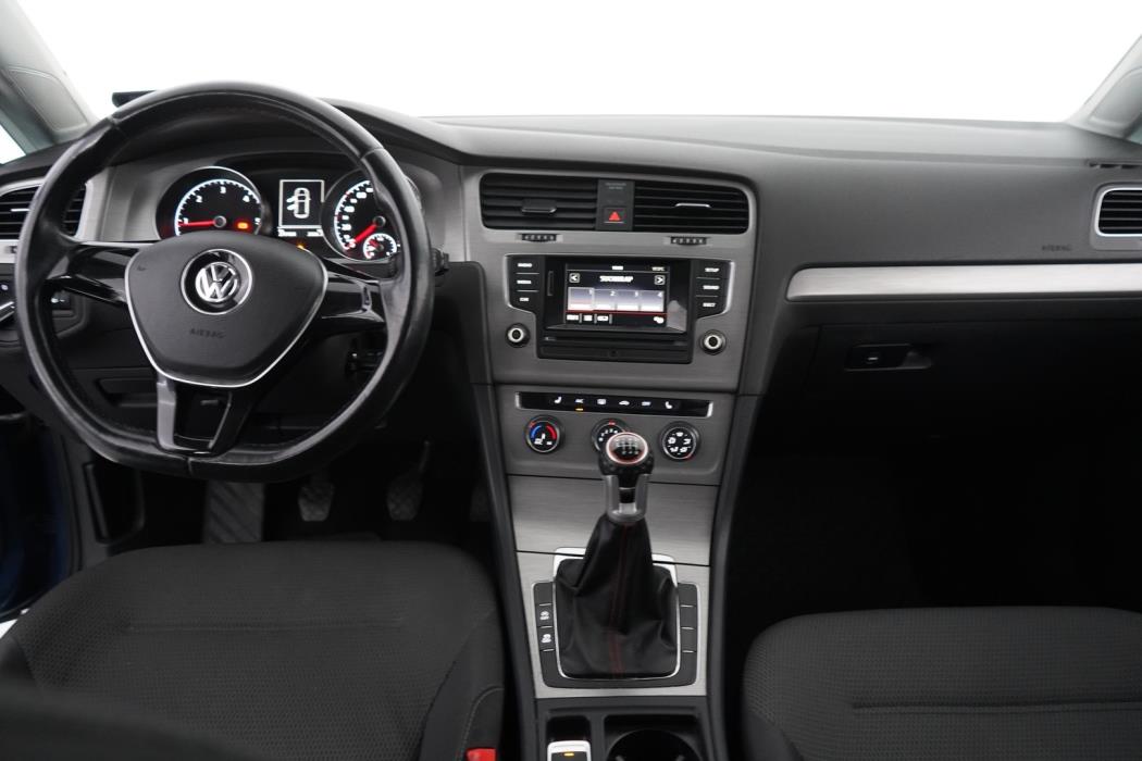 VOLKSWAGEN Golf 2014