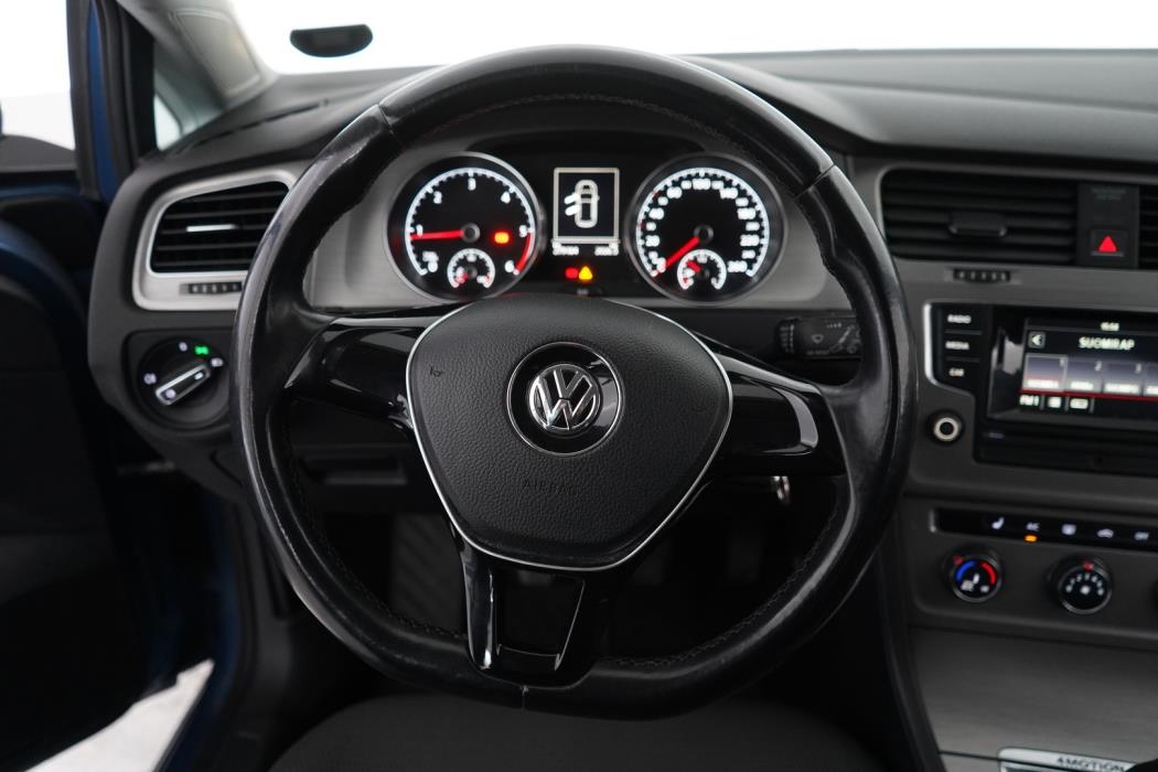 VOLKSWAGEN Golf 2014