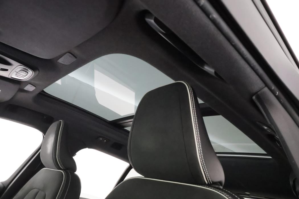 VOLVO XC40 2019