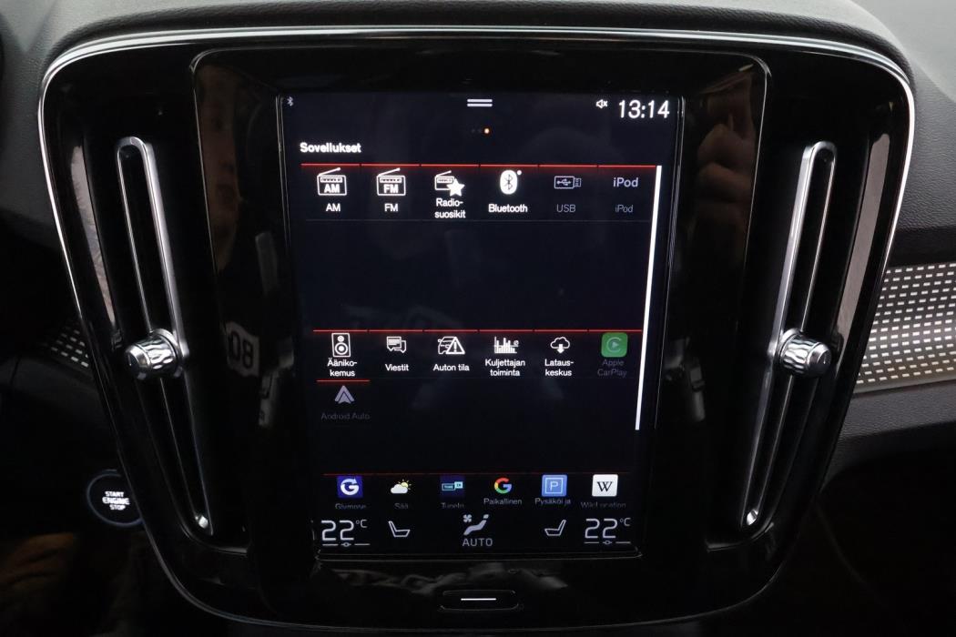 VOLVO XC40 2019