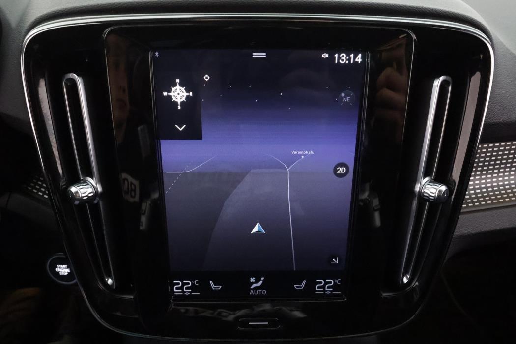 VOLVO XC40 2019
