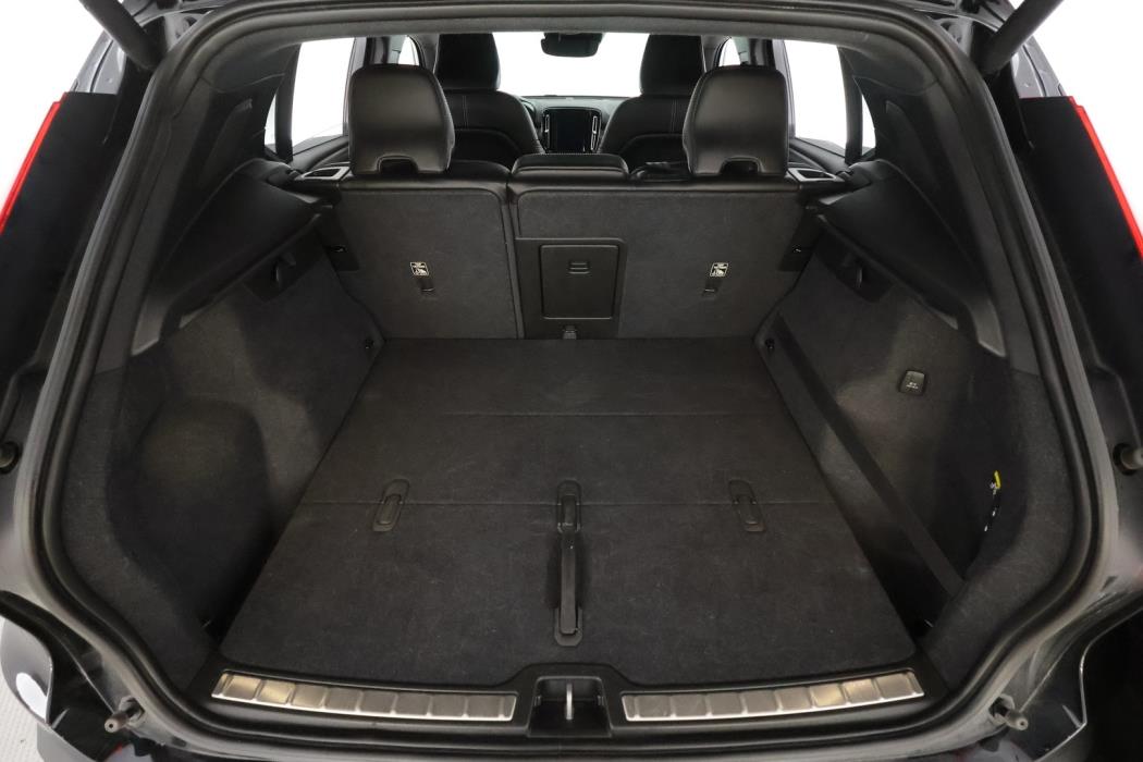 VOLVO XC40 2019
