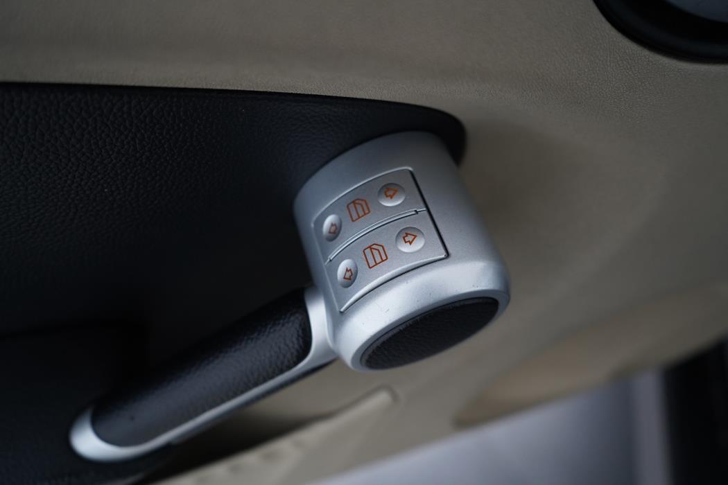 MERCEDES-BENZ SLK 2004