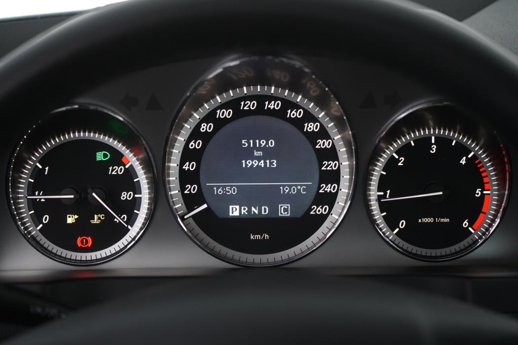 MERCEDES-BENZ C 2009