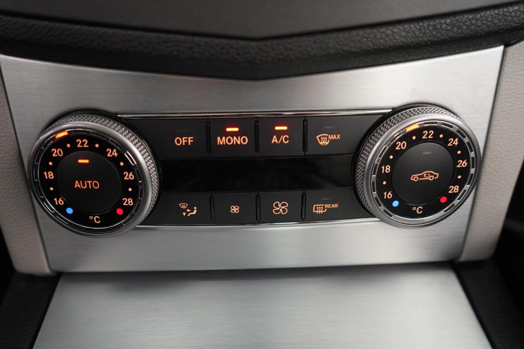 MERCEDES-BENZ C 2009