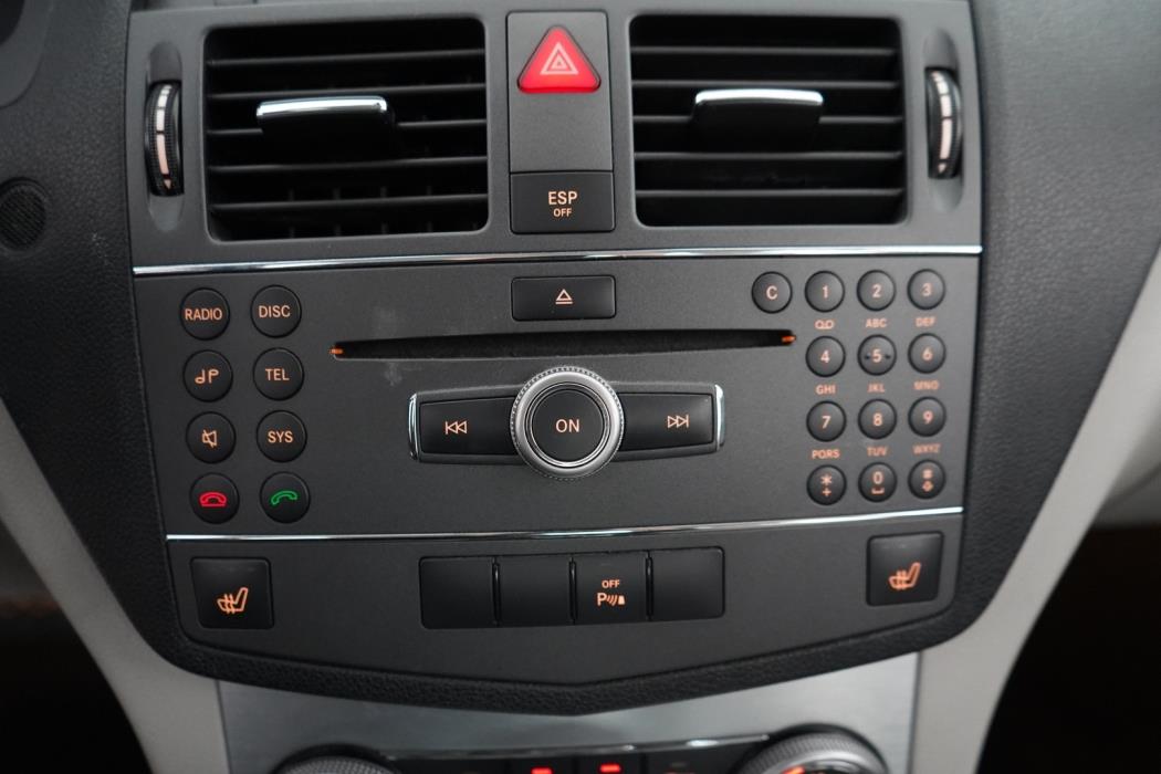 MERCEDES-BENZ C 2009