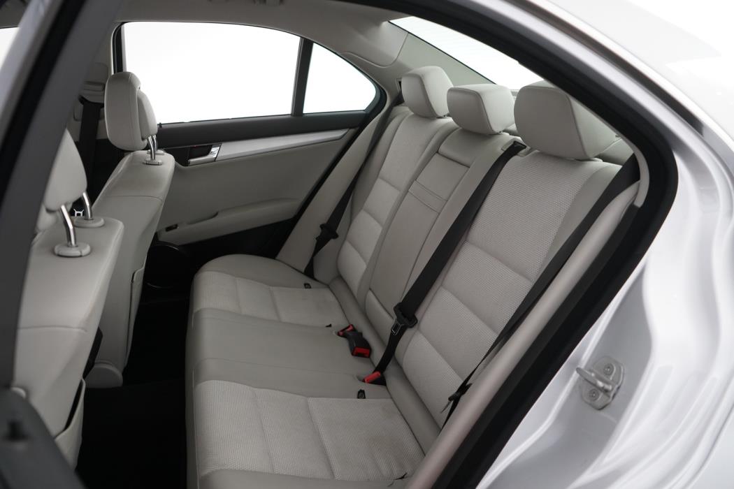 MERCEDES-BENZ C 2009