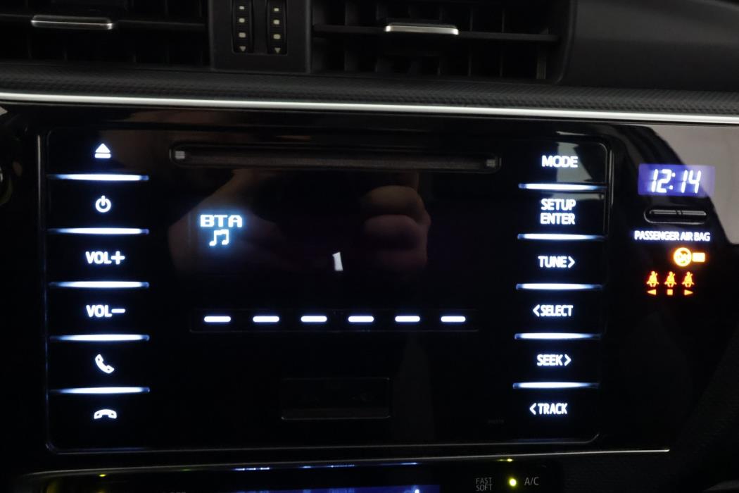 TOYOTA Auris 2017