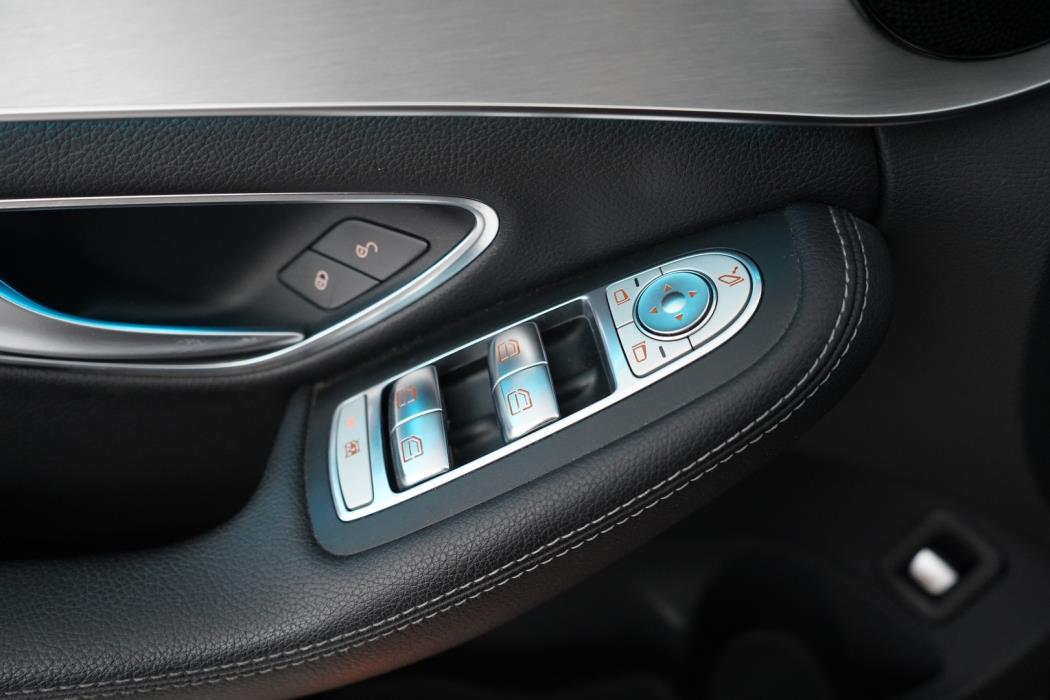 MERCEDES-BENZ C 2018