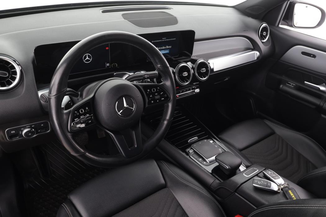 MERCEDES-BENZ GLB 2022