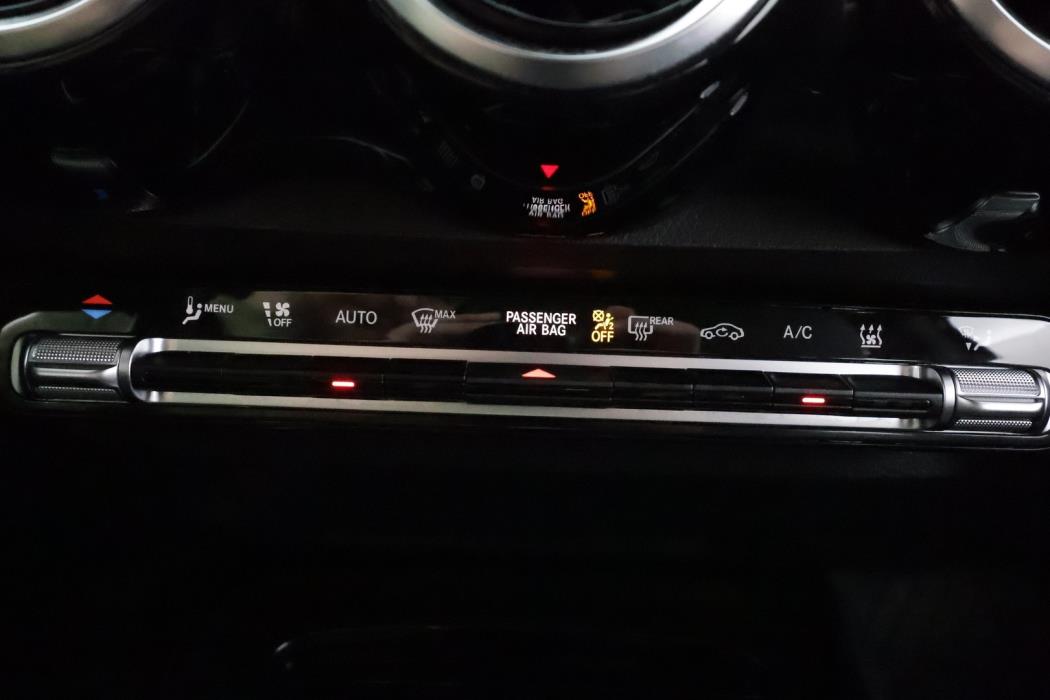 MERCEDES-BENZ GLB 2022