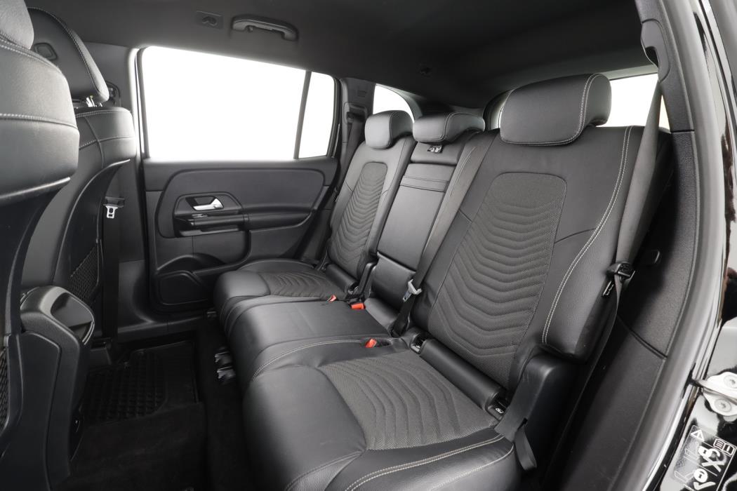 MERCEDES-BENZ GLB 2022