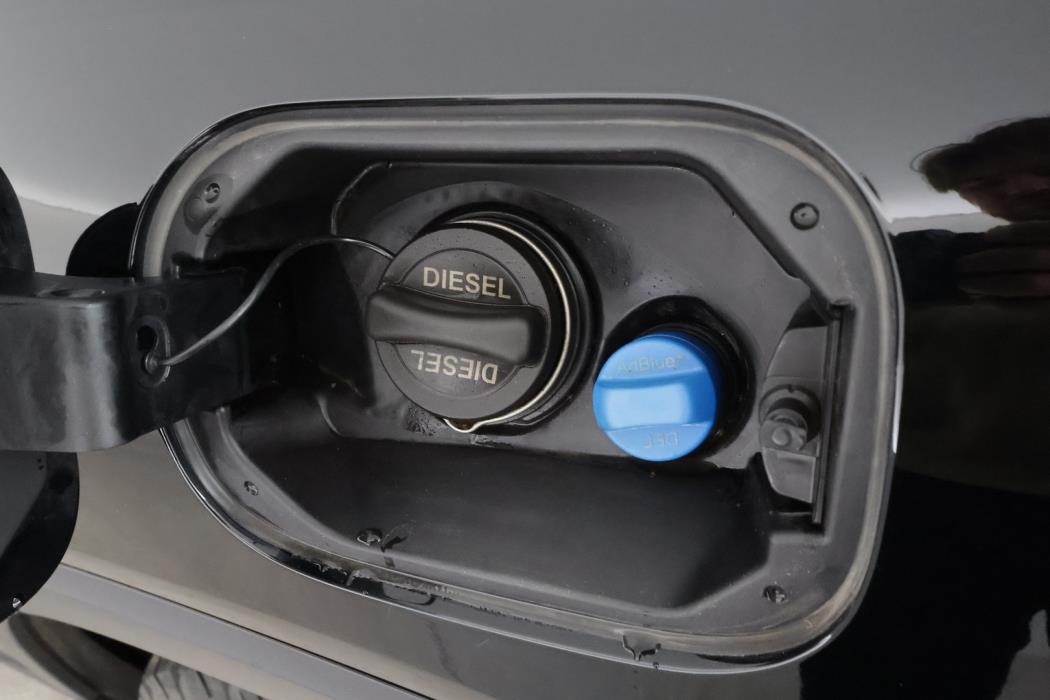 MERCEDES-BENZ GLB 2022