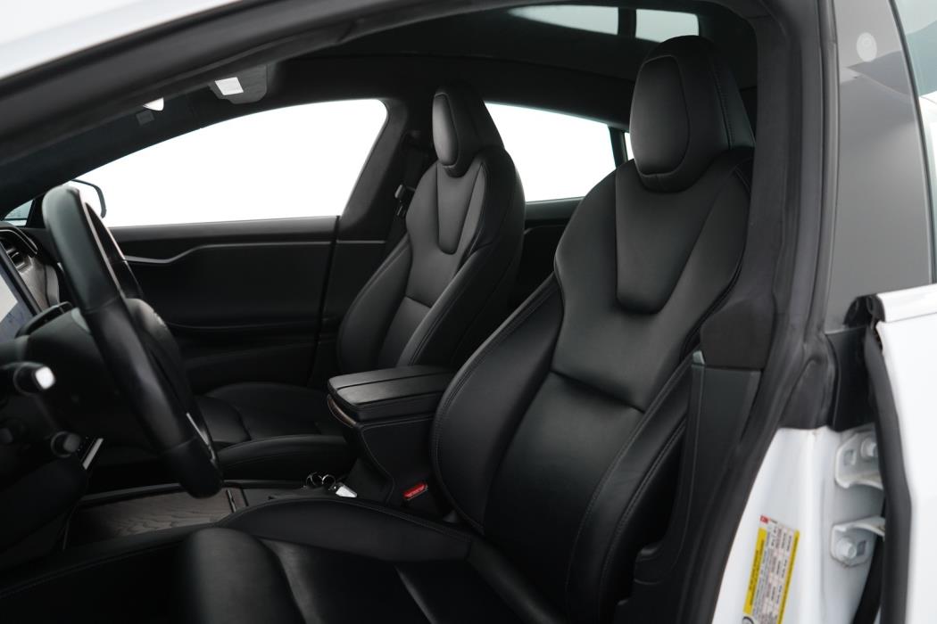TESLA Model S 2020