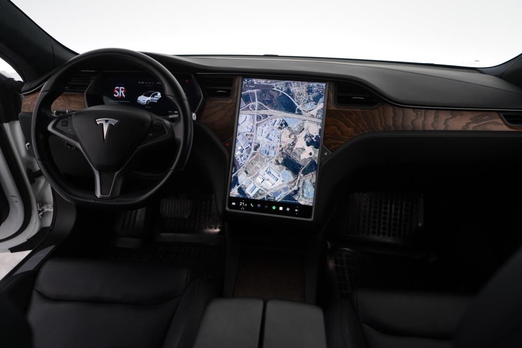 TESLA Model S 2020