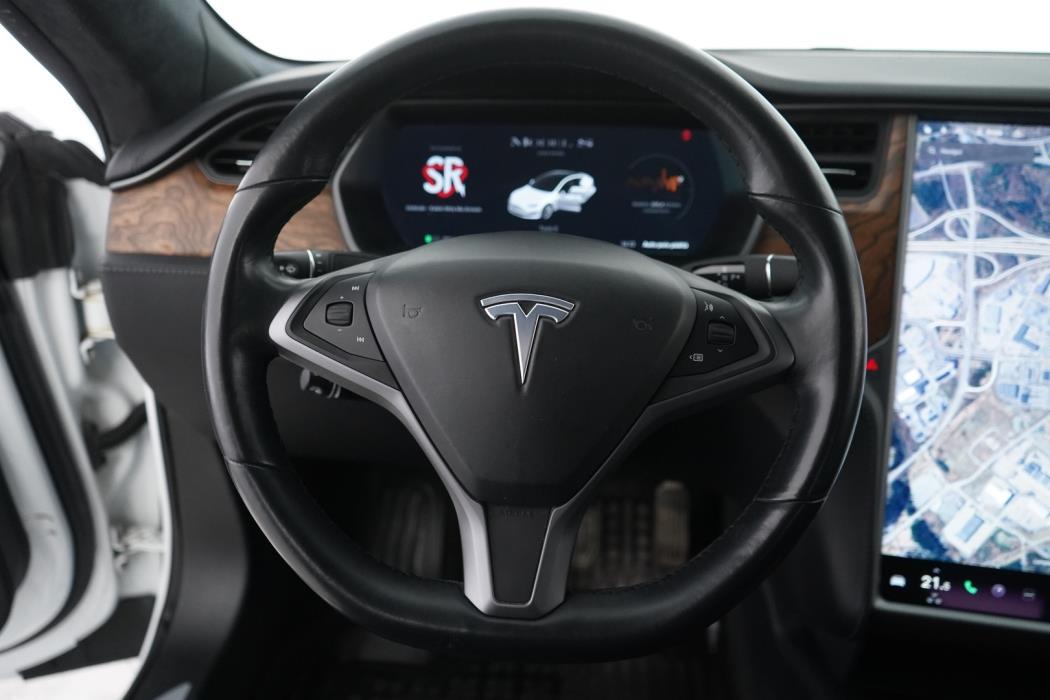 TESLA Model S 2020