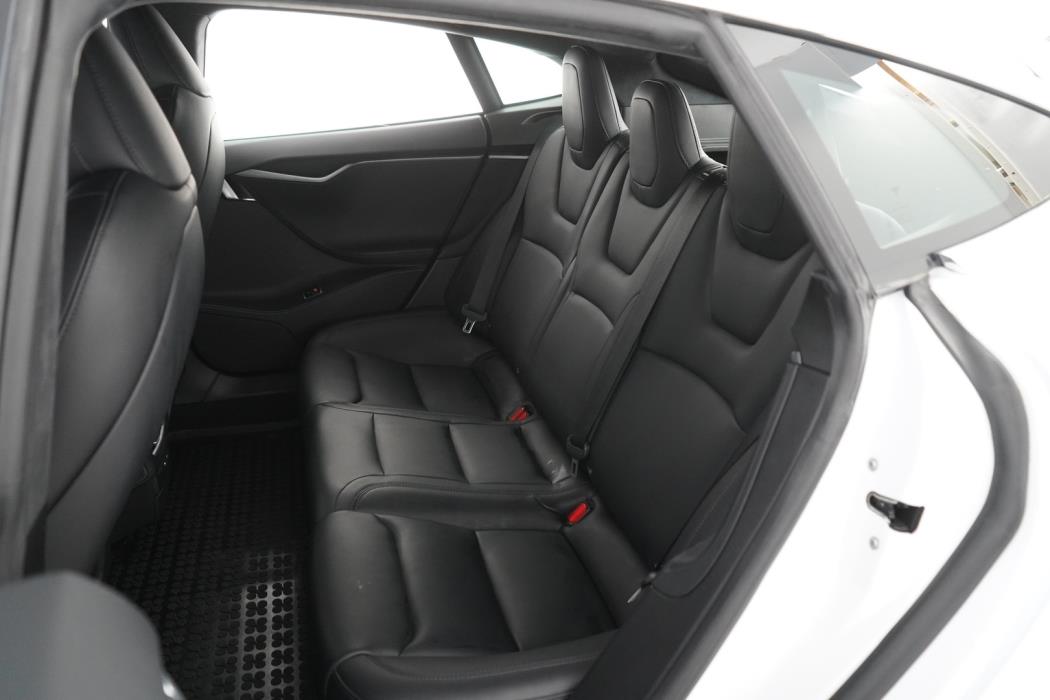 TESLA Model S 2020