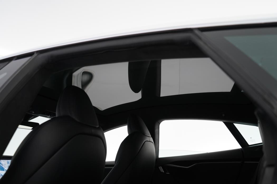 TESLA Model S 2020