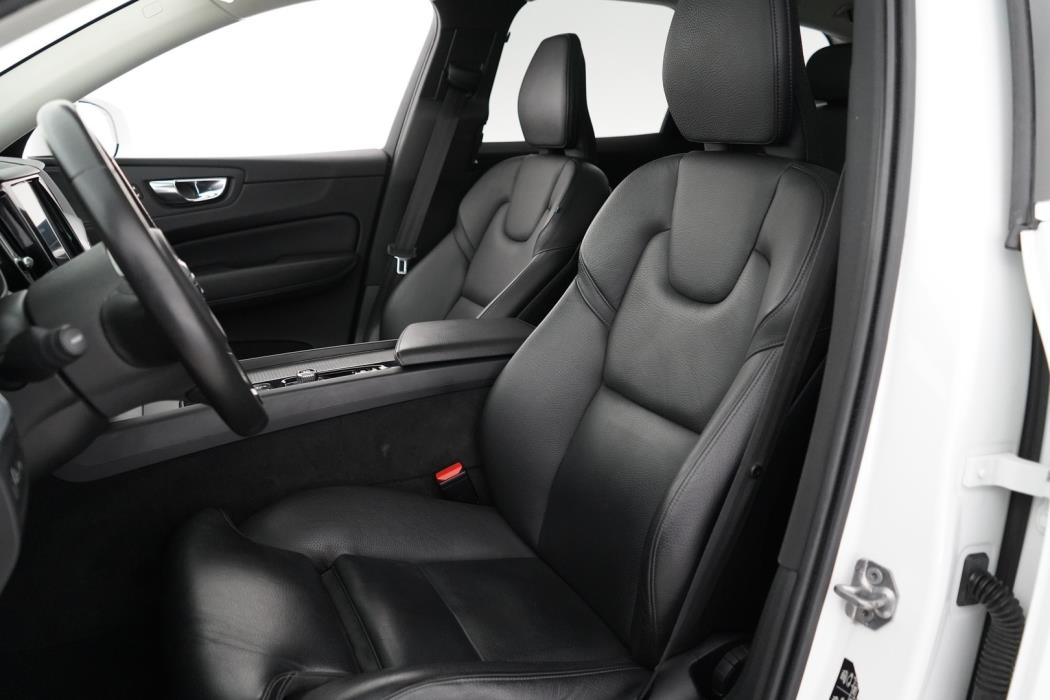 VOLVO XC60 2019