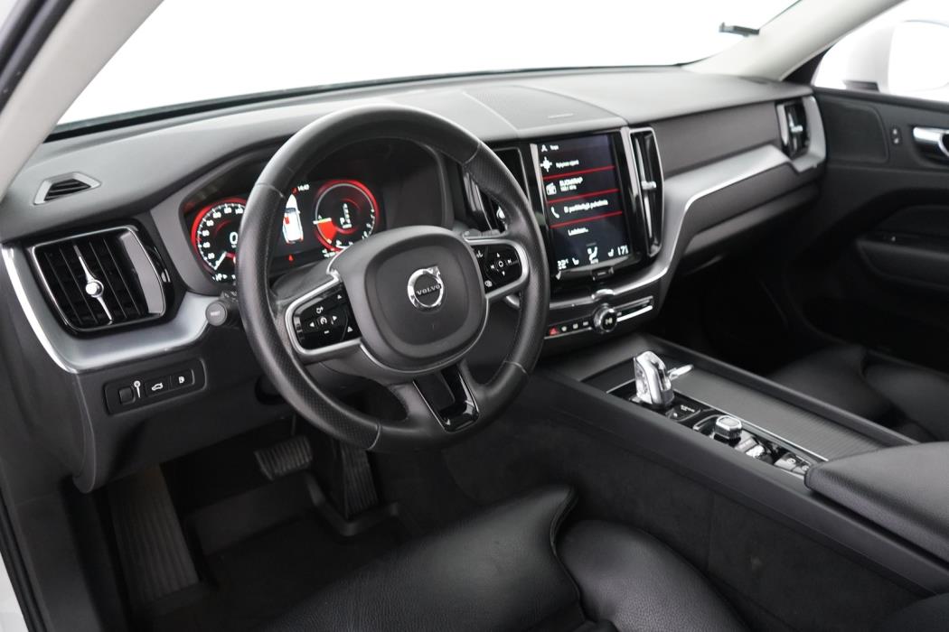 VOLVO XC60 2019