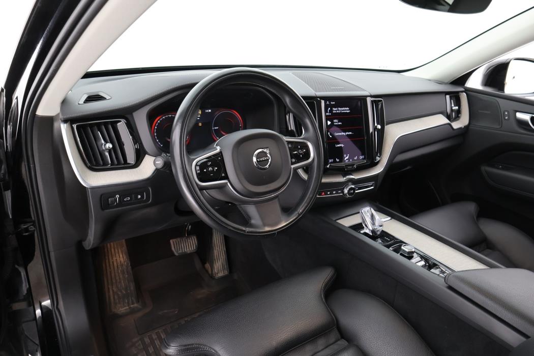 VOLVO XC60 2021