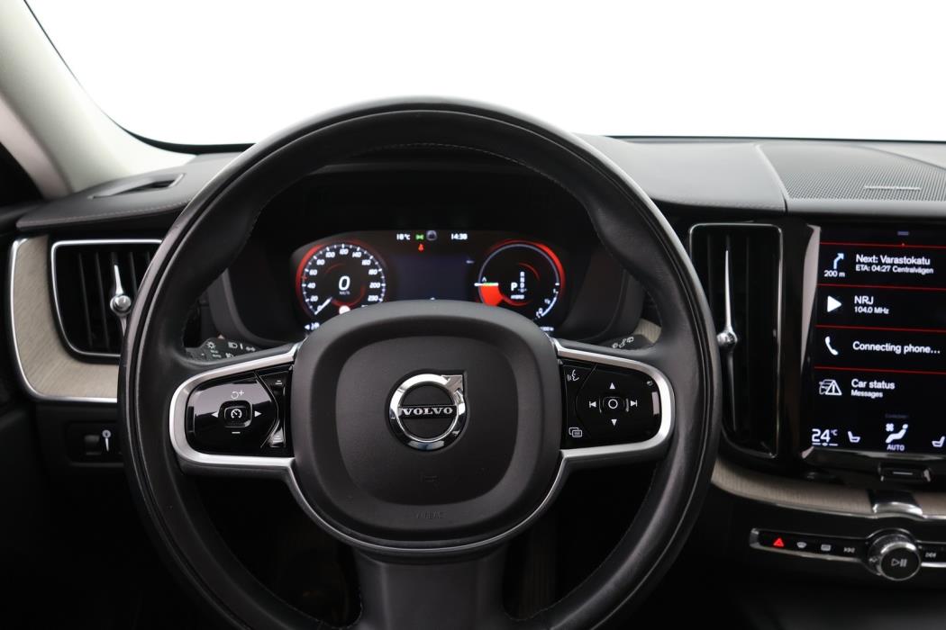 VOLVO XC60 2021