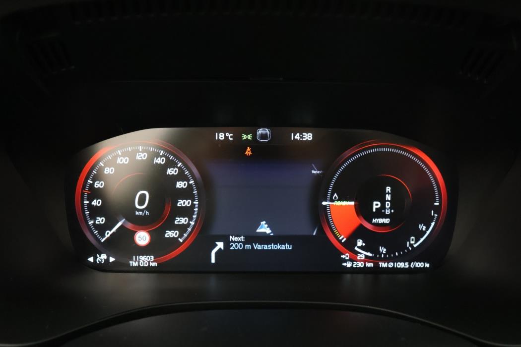 VOLVO XC60 2021