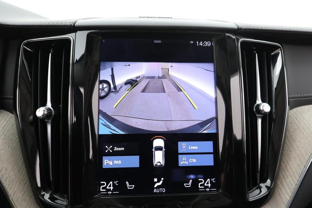 VOLVO XC60 2021