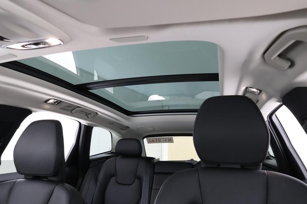 VOLVO XC60 2021