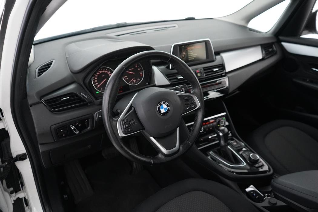 BMW 218 2016