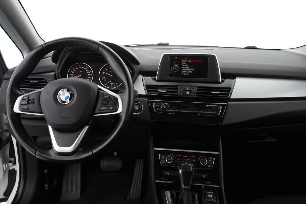 BMW 218 2016