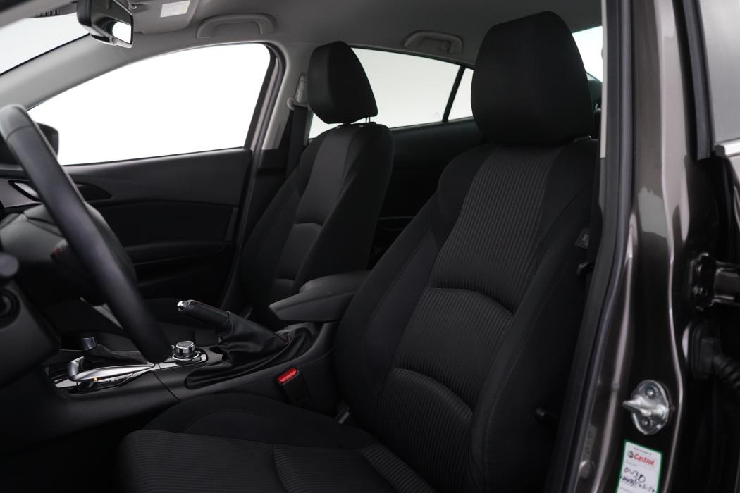MAZDA 3 2016