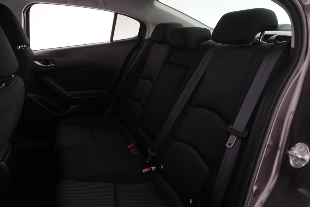 MAZDA 3 2016