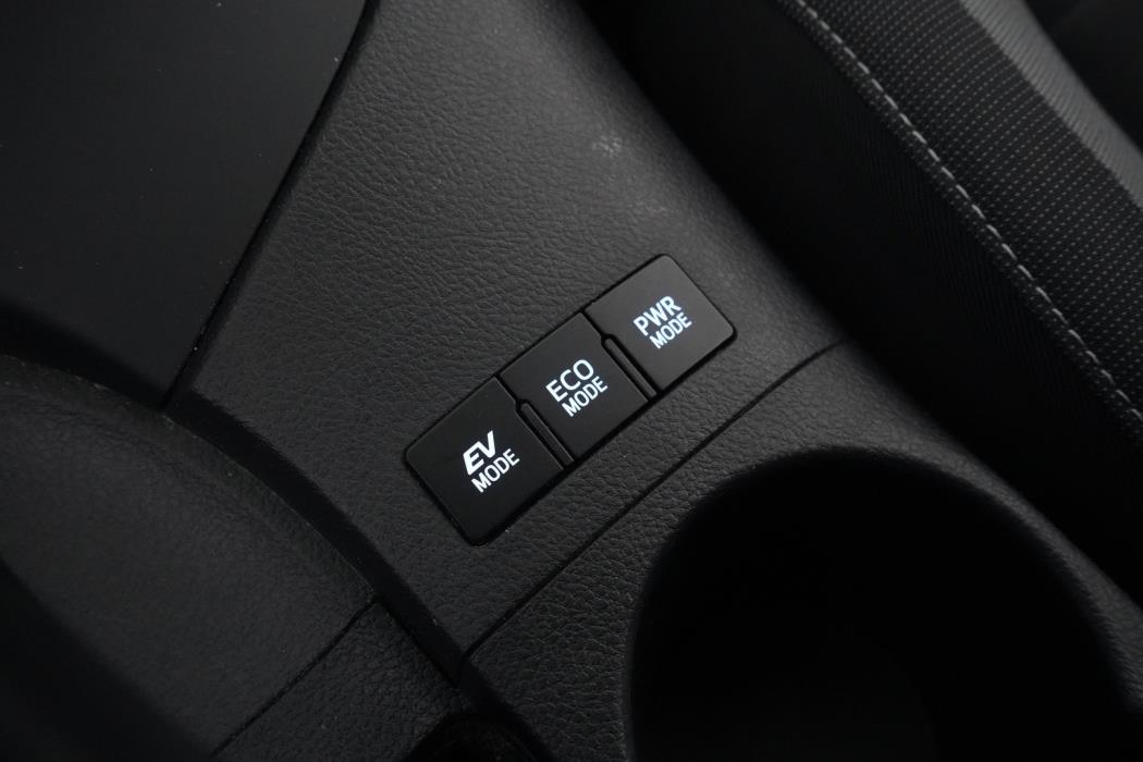 TOYOTA Auris 2017