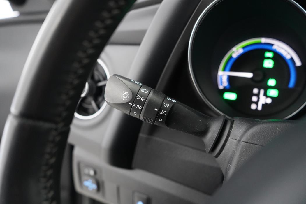 TOYOTA Auris 2017