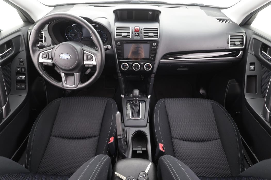 SUBARU Forester 2018